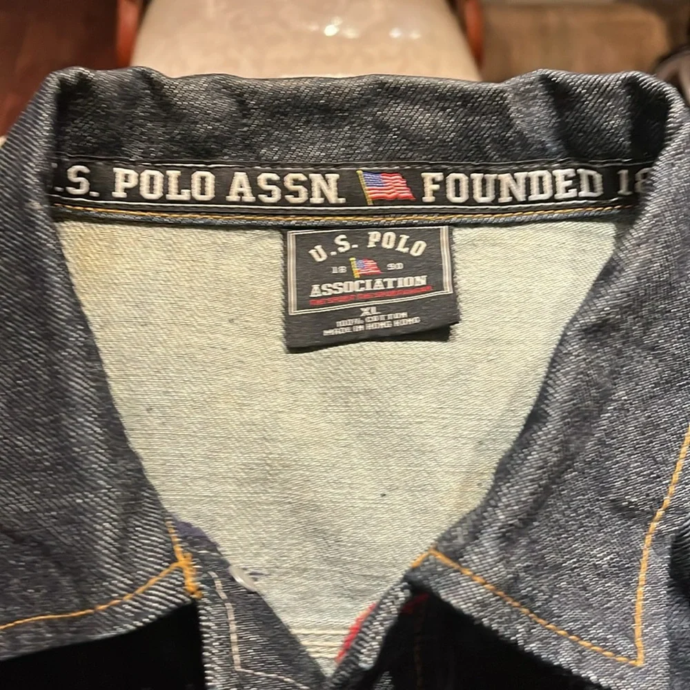 Jacket - Picture 3 of 5